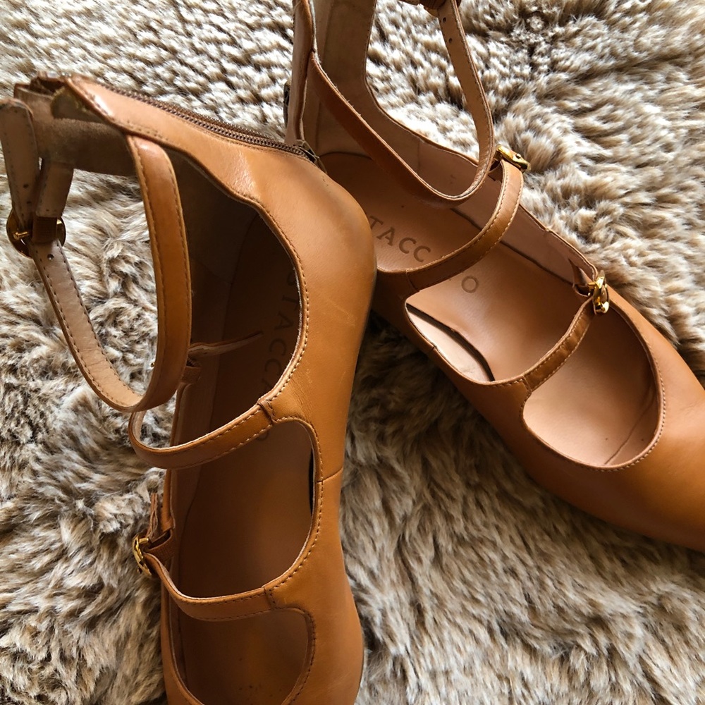 Chestnut Color Staccato Flats